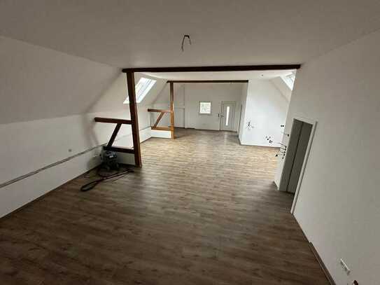 Moderne und offene 3,5-Raum-Wohnung mit und großem Balkon in Kehl-Auenheim (116 m2)