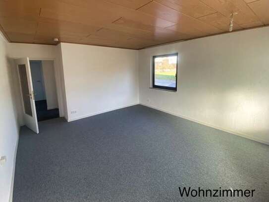 Schöne 4-Zimmer-Hochparterre-Wohnung mit Balkon in Filderstadt