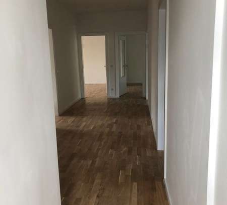 Schöne fünf Zimmer Wohnung in Berlin, Lichterfelde (Steglitz)