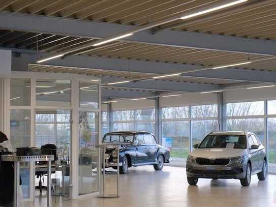 Top-Autohaus an der B5 zwischen Perleberg und Karstädt