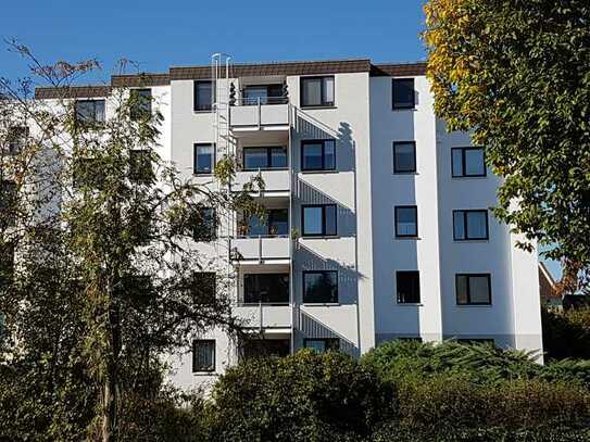 Siegburg: Gemütliche 3-Zi-Wohnung mit Balkon, Nähe ICE-Bahnhof und Stadtmitte zu vermieten