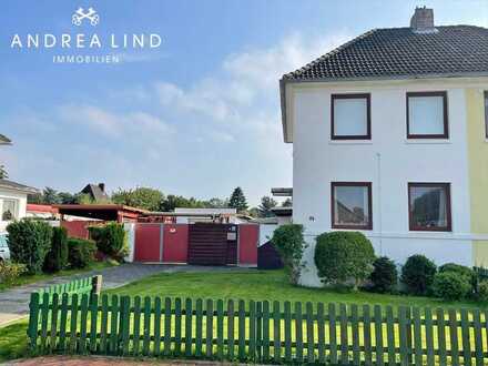 Doppelhaushälfte mit Anbau und großem Garten