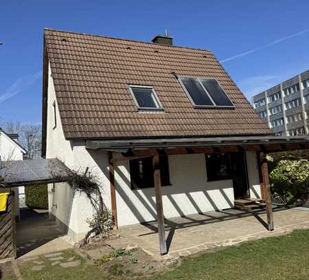 Günstiges 4-Raum-Einfamilienhaus in München Aubing