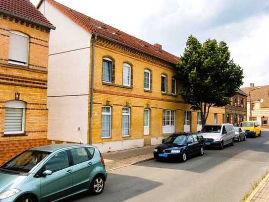 3-Raumwohnung im Erdgeschoss| Außenstellplatz| EBK