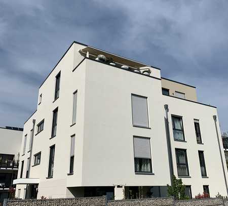Exklusive, neuwertige 4-Zimmer-Penthouse-Wohnung mit Terrasse und EBK in Dreieich