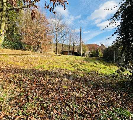 Bauplatz, eben, mit Garage in Nußbach