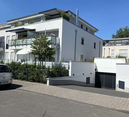 Stilvolle 3-Raum-EG-Wohnung mit luxuriöser Innenausstattung mit Einbauküche in Köln Sürth