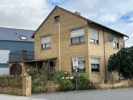 Top-Gelegenheit! Einfamilienhaus mit großem Grundstück und Potenzial in Wallertheim zu verkaufen!