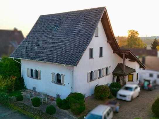 +++Juwel am Stadtrand: Modernisiertes, großzügiges Einfamilienhaus mit Wintergarten, Südwestterra...