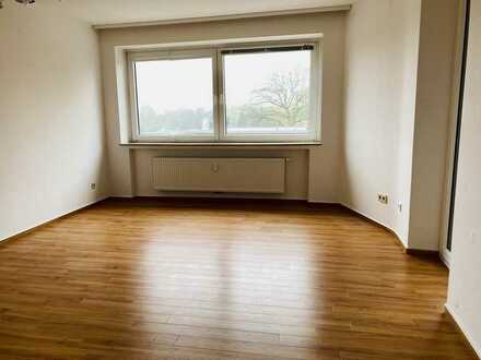 Schöne 2-Zimmer-Wohnung mit Balkon und Einbauküche in Hannover-Bothfeld