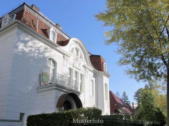 Altbau-Schatz mit Garten - Wohlfühloase in Blankenese