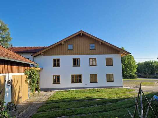 Einfamilienhaus - Bauernhaus am Land - 10 Zimmer - 216qm - hochwertig kernsaniert - WoMo Stellplatz