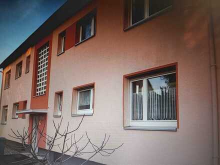 Gemütliche, vermietete 3-Zimmer-Erdgeschosswohnung mit Balkon u. Garage