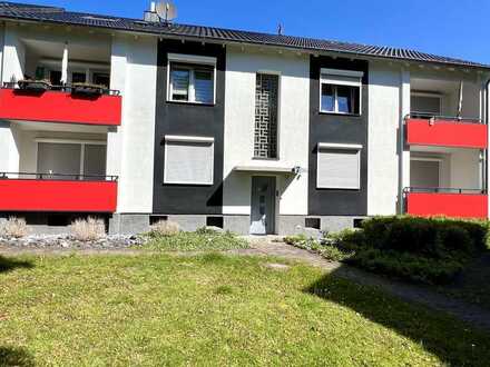 Exklusives Wohnen: Dreifamilienhaus mit Wintergarten, Pool und Sauna