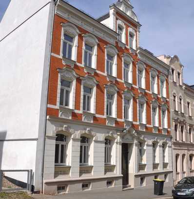 Hübsche Dachgeschosswohnung mit Einbauküche, Tageslichtbad, Balkon ...