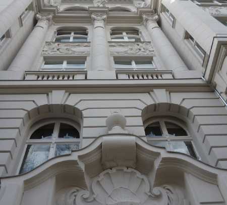 Traumhafte Bürofläche in Stuckaltbau in der Wielandstraße