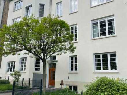 Kernsanierte 4,5 Zimmer Wohnung in Stuttgart-Mitte