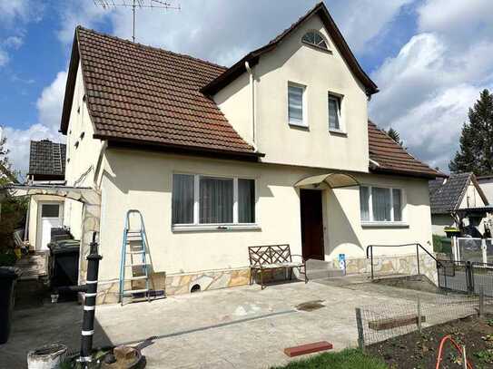 Gepflegtes Zweifamilienhaus mit Einliegerwohnung in Coburg-Neuses