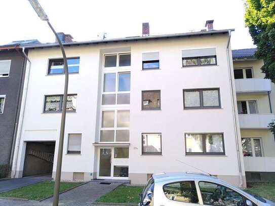 3,5 Zimmer-Wohnung mit Balkon + EBK in 6 Fam-Haus in guter, ruhiger Lage Hörde-Süd an ruhige Mieter