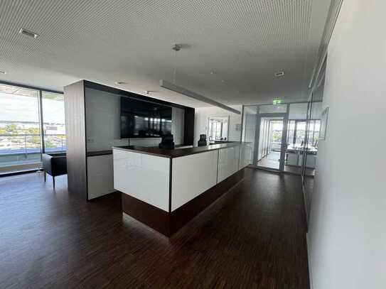 PENTHOUSE BÜRO MIT DACHTERRASSE -FLUGFELD-