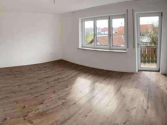 Erstbezug nach Renovierung: 3-Zimmer-Wohnung