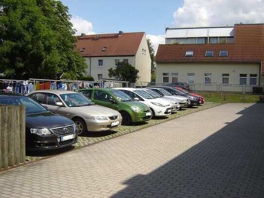 Super Stellplatz für Ihr Auto!