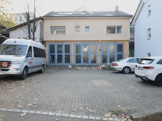 TOP-Kapitalanlage - Mehrfamilienhaus mit fünf Wohnungen, Gewerbe Einheit in guter Lage von Brombach