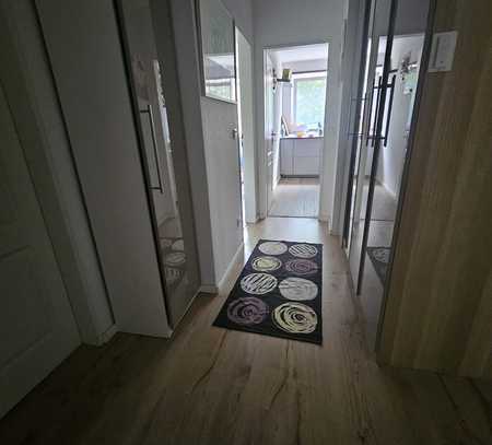 Exklusive 2-Zimmer-Wohnung mit gehobener Innenausstattung mit EBK in Eschborn