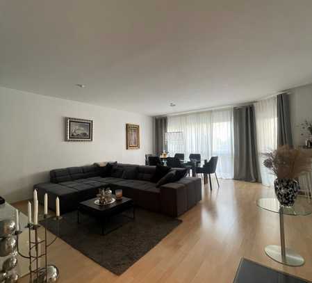 FRANKFURT NIED: Moderne & hochwertige 3-Zi.-Erdgeschosswohnung mit Terrasse und TG-Stellplatz!