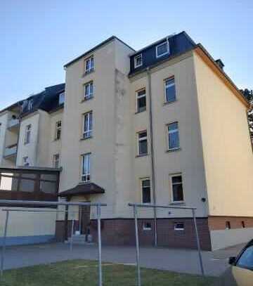 Großzügige 2-Zimmer mit Laminat und Dusche in guter Lage!!! Gartenanteil und SP mgl.
