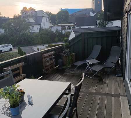 Schöne 4-Zimmer-DG-Wohnung mit Balkon in Wenden