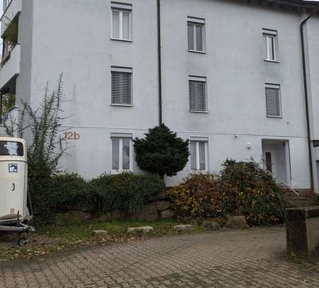 Helle 2-Raum-Wohnung mit Terrasse und EBK in Pforzheim