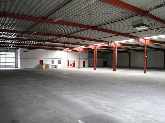 1520m² Halle mit 130m² Ausstellung/Büro - Nähe BAB A30+A31