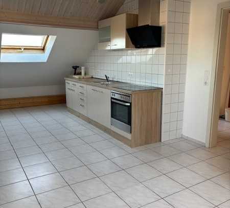 Schöne zwei Zimmer DG in Ober-Ramstadt/Rohrbach