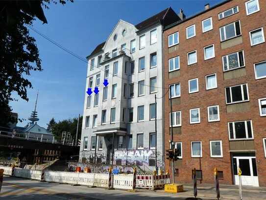 Kiel-Zentral: Vermietete 3-Zimmer-Wohnung mit Balkon als Kapitalanlage OTTO STÖBEN GMBH