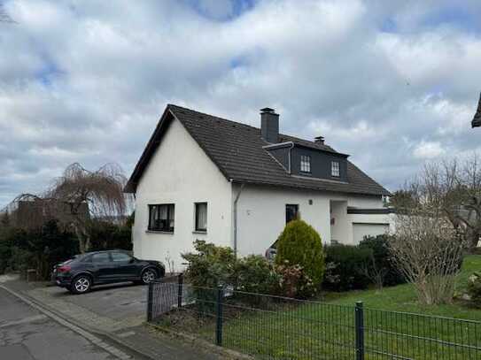 Schönes 1-Familienhaus mit Einliegerwohnung in ruhiger, grüner Wohnlage von Leichlingen