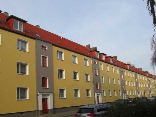 schicke senioren-/behindertengerechte Wohnung in zentraler Lage