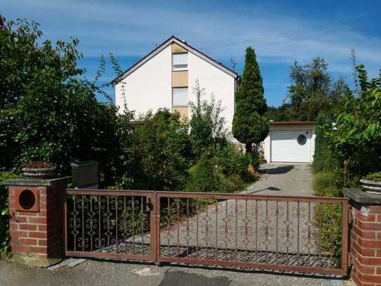 DHH mit schönem Garten und Garage in Kirchheim unter Teck