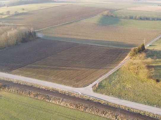 Erwerb auch für Nicht-Landwirte möglich! Gut andienbare Landwirtschaftsfläche