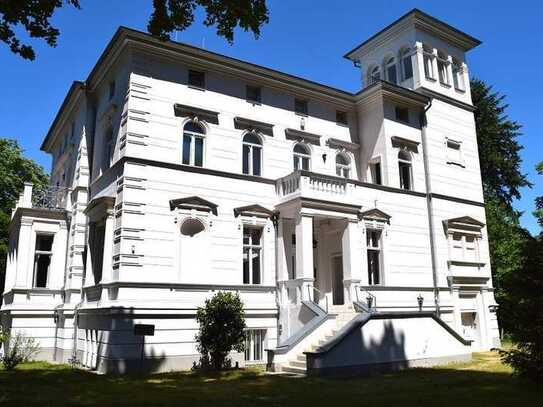 Traumhafte Penthaus Wohnung in der "Villa Sonnenthal" in Teltow, Ortsteil Seehof