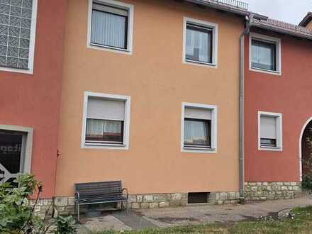 Schöne, helle 2 ½ ZKB ETW incl. Keller und Schuppen in Maxhütte-Haidhof zu verkaufen
