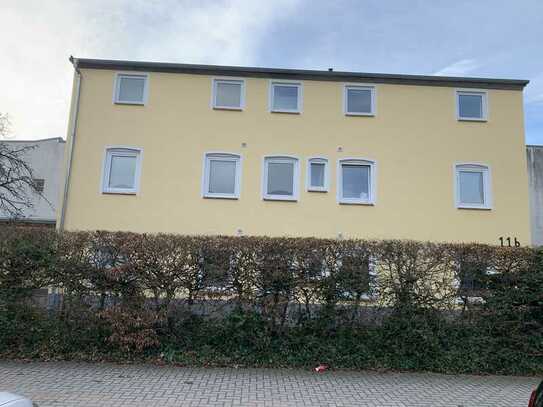 Kiel- Uni Klinik: Modernisiertes SCHMUCKKÄSTCHEN mit 6 x 2 Zimmer Wohnungen: Faktor 19,3