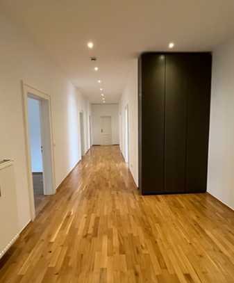 Wohntraum in Bogenhausen - 6-Zimmer-Etagenwohnung mit Südterrasse