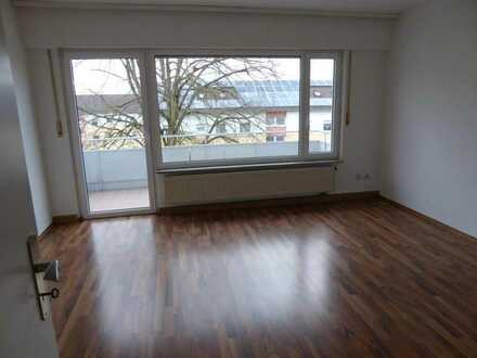 Schöne helle 4 1/2 Zimmer Wohnung 95 m²