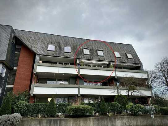 Wie ein Haus im Haus. Wunderschöne Eigentumswohnung mit großem Balkon sucht Familie.