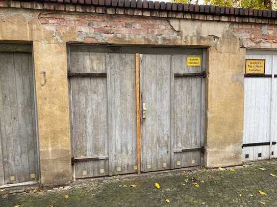 Garage als Abstellmöglichkeit in zentraler Lage von Bernburg