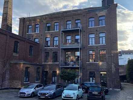 3-Zimmer-Wohnung mit Balkon, Stellplatz und EBK in Aachen