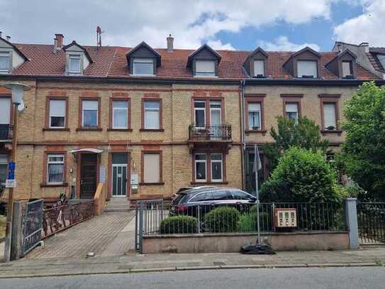 Ansprechende 3-Zimmer-Hochparterre-Wohnung mit Balkon in Speyer