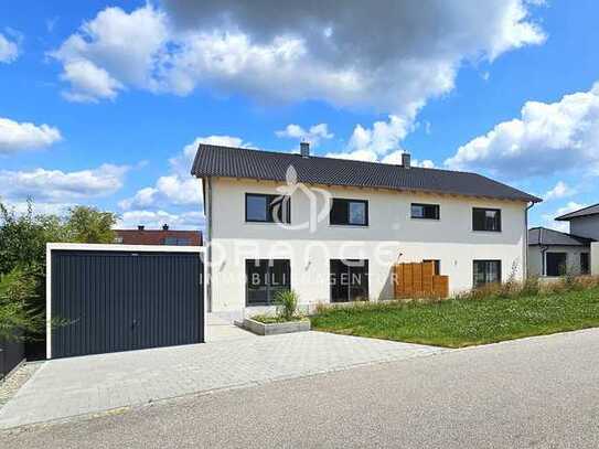 ***ERSTBEZUG! Moderne Neubau-DHH KFW55 - vollunterkellert & gr. Terrasse - in ruhiger Lage!!***