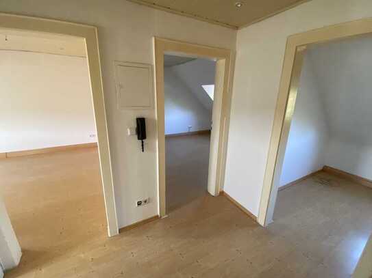 Schöne, gemütliche 2 Zimmer Wohnung Nähe Herzogenriedpark